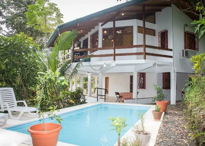 Kiskadee Casa Rainforest Home